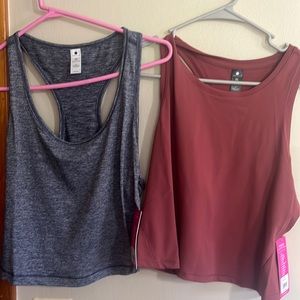 NWT Yogalicious XL Crop top’s women’s bundle gray maroon yoga